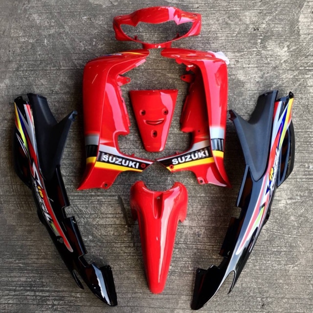 ชุดสีมอเตอร์ไซค์ Suzuki Smash รุ่นเก่า สีแดง-ดำ 7 ชิ้น