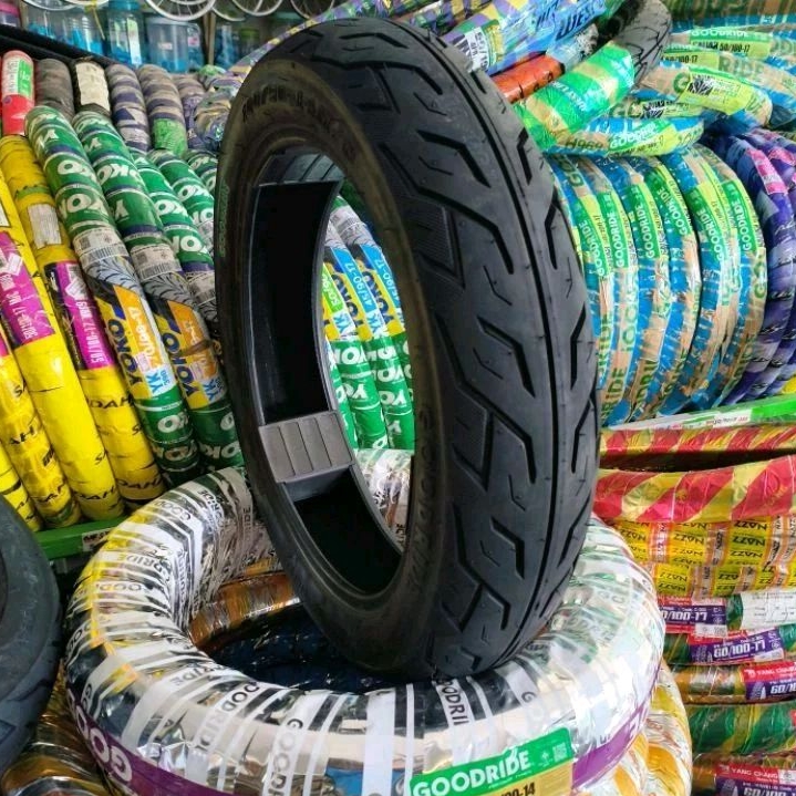 ยางนอกมอเตอร์ไซค์ Goodride ขอบ 14 แบบไม่ใช้ยางใน (Tubeless) ลายไฟ/City H571