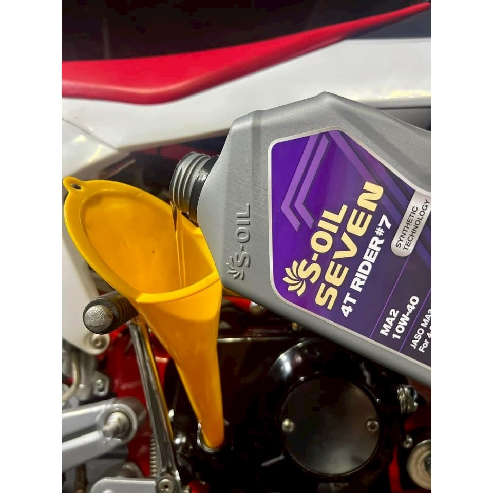 น้ำมันเครื่องสังเคราะห์แท้ S-OIL 7 4T RIDER #9 10W-40 / 10W-50 รูปที่ 8