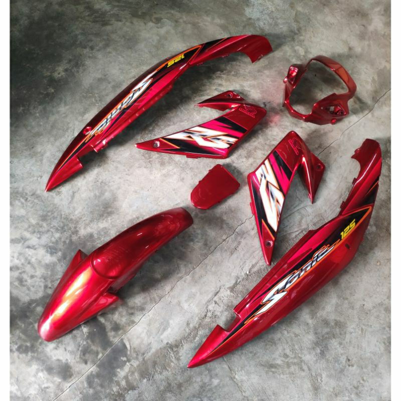 ชุดสีรถมอเตอร์ไซค์ Sonic 125 ปี 2004 สีแดงแก้ว จำนวน 7 ชิ้น รูปที่ 2